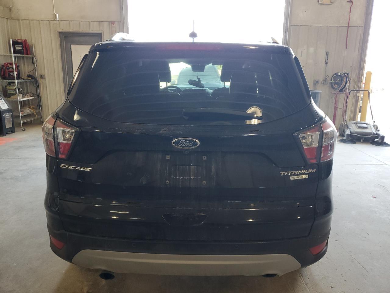 2017 Ford Escape Titanium - Image 6