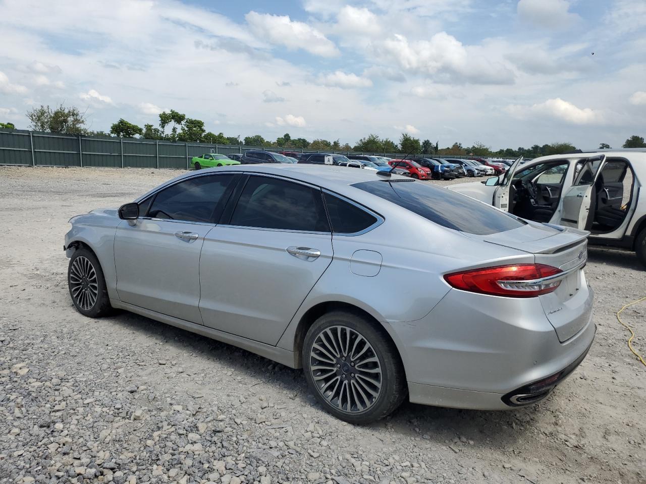 2018 Ford Fusion Titanium/Platinum - Фото 2