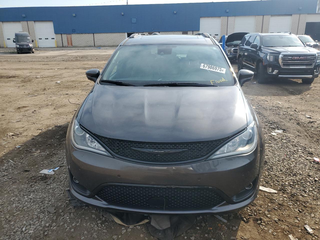 2020 Chrysler Pacifica Limited - Фото 5