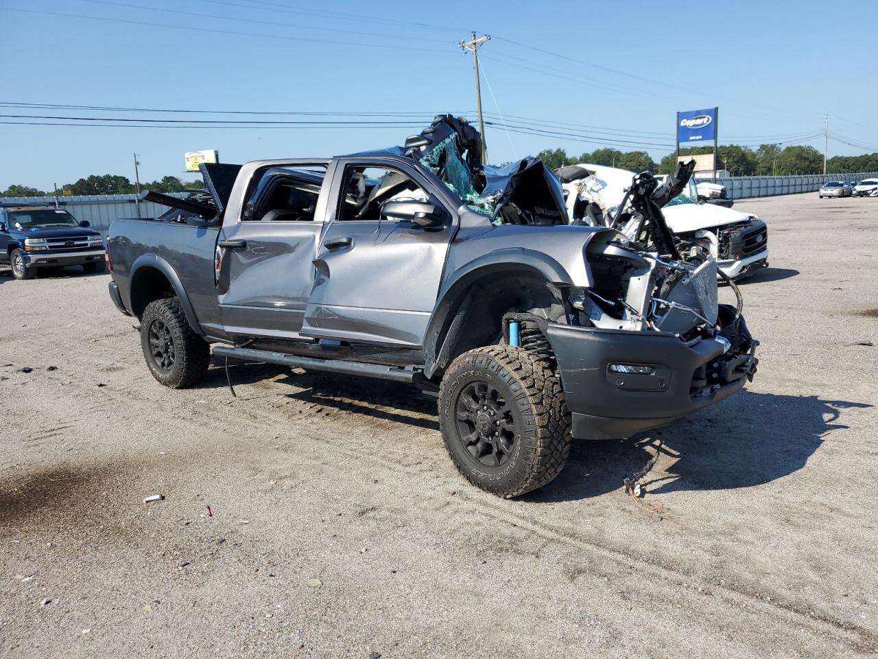 2025 Ram 2500 Tradesman - Фото 4