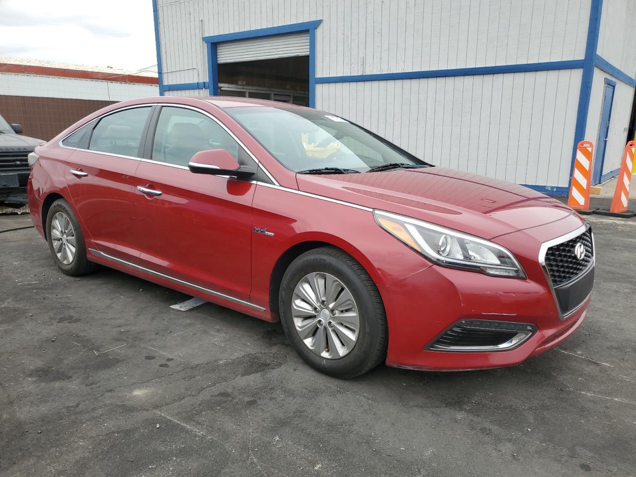 2016 Hyundai Sonata Hybrid - Image 4