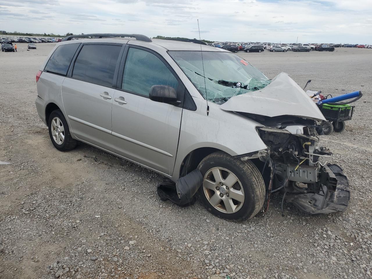 2008 Toyota Sienna Ce - Image 4