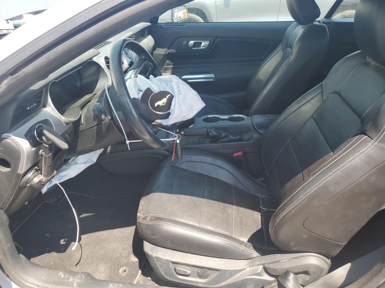 2023 Ford Mustang - Фото 7