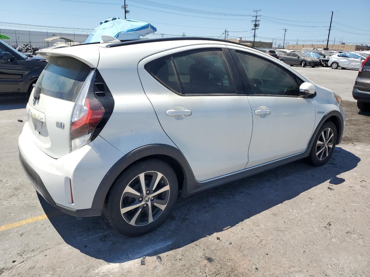 2018 Toyota Prius C - Фото 3