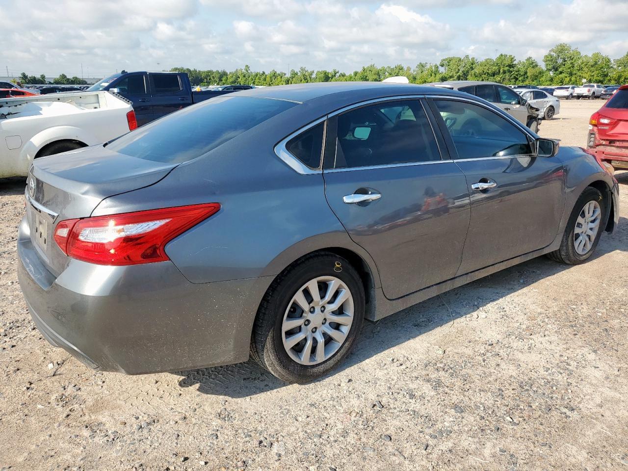 2016 Nissan Altima 2.5 - Фото 3