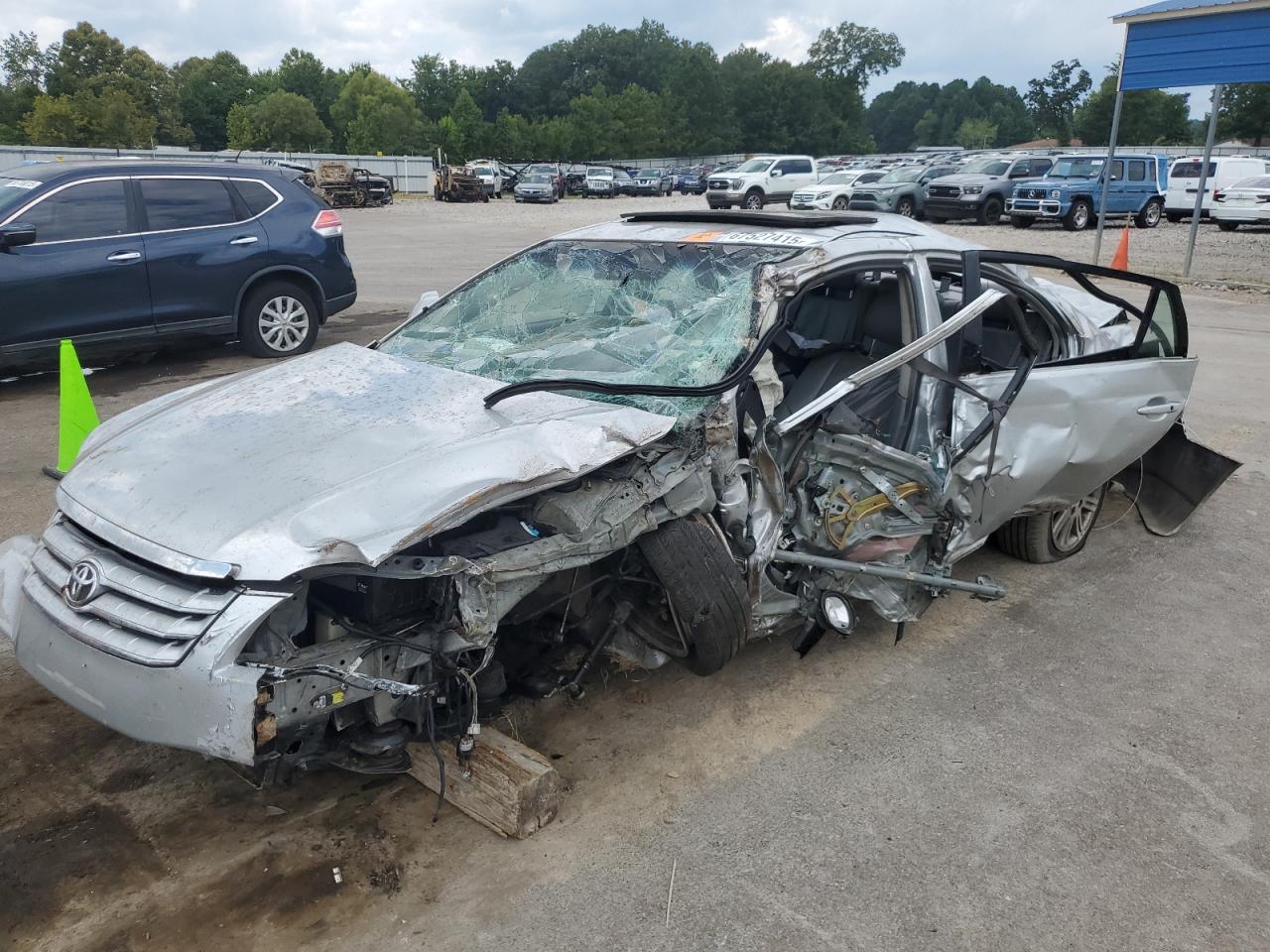 2005 Toyota Avalon Xl