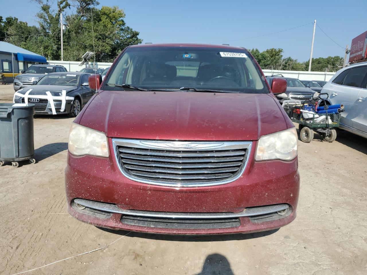 2013 Chrysler Town & Country Touring - Фото 5