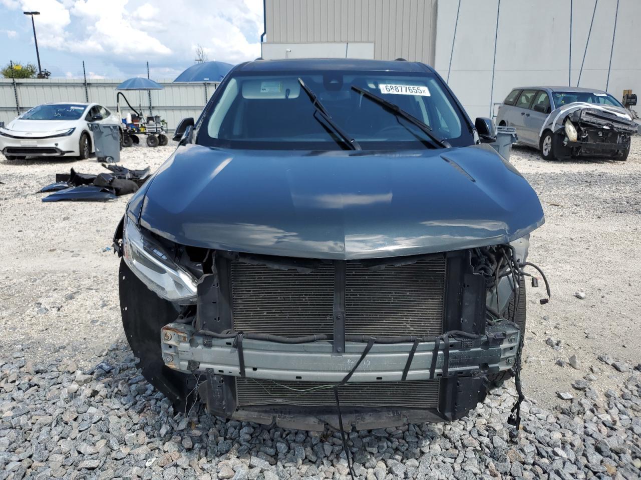 2021 Chevrolet Traverse Lt - Фото 2