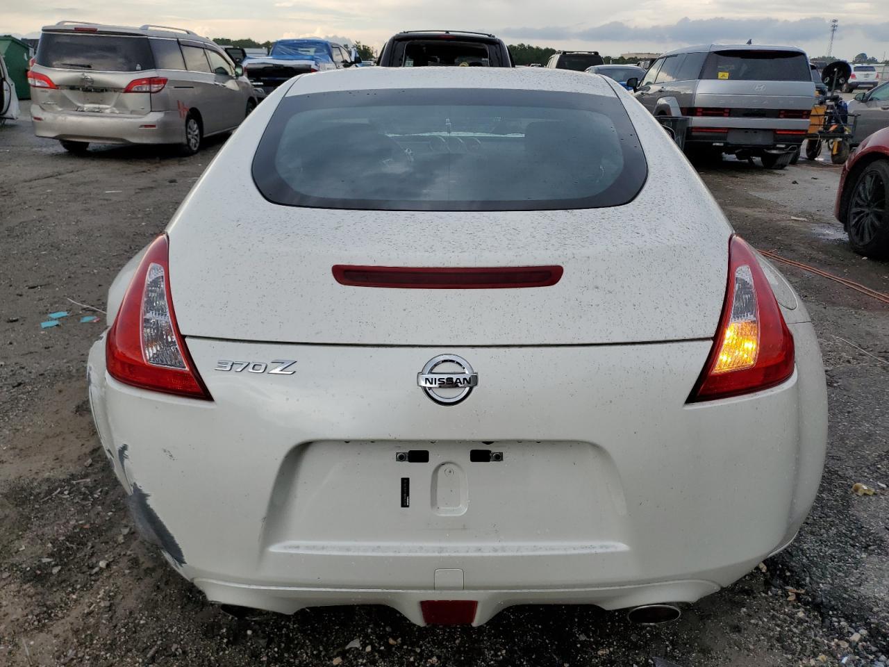 2017 Nissan 370Z Base - Image 6