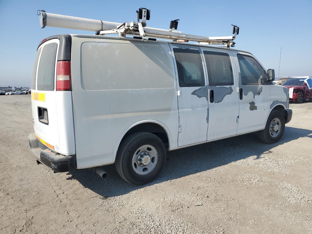 2012 Chevrolet Express G2500 - Image 3