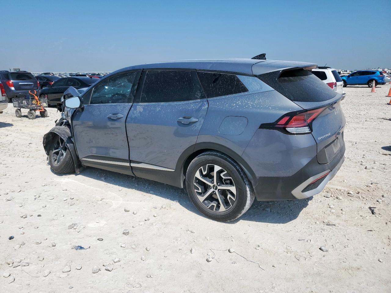 2023 Kia Sportage Ex - Image 2