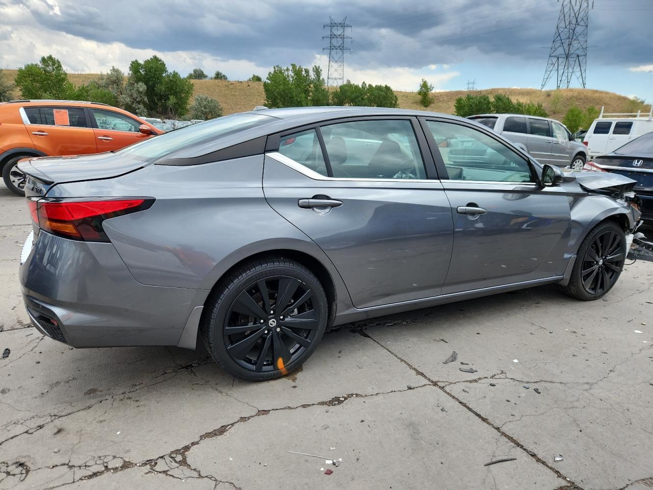 2022 Nissan Altima Sr - Фото 3