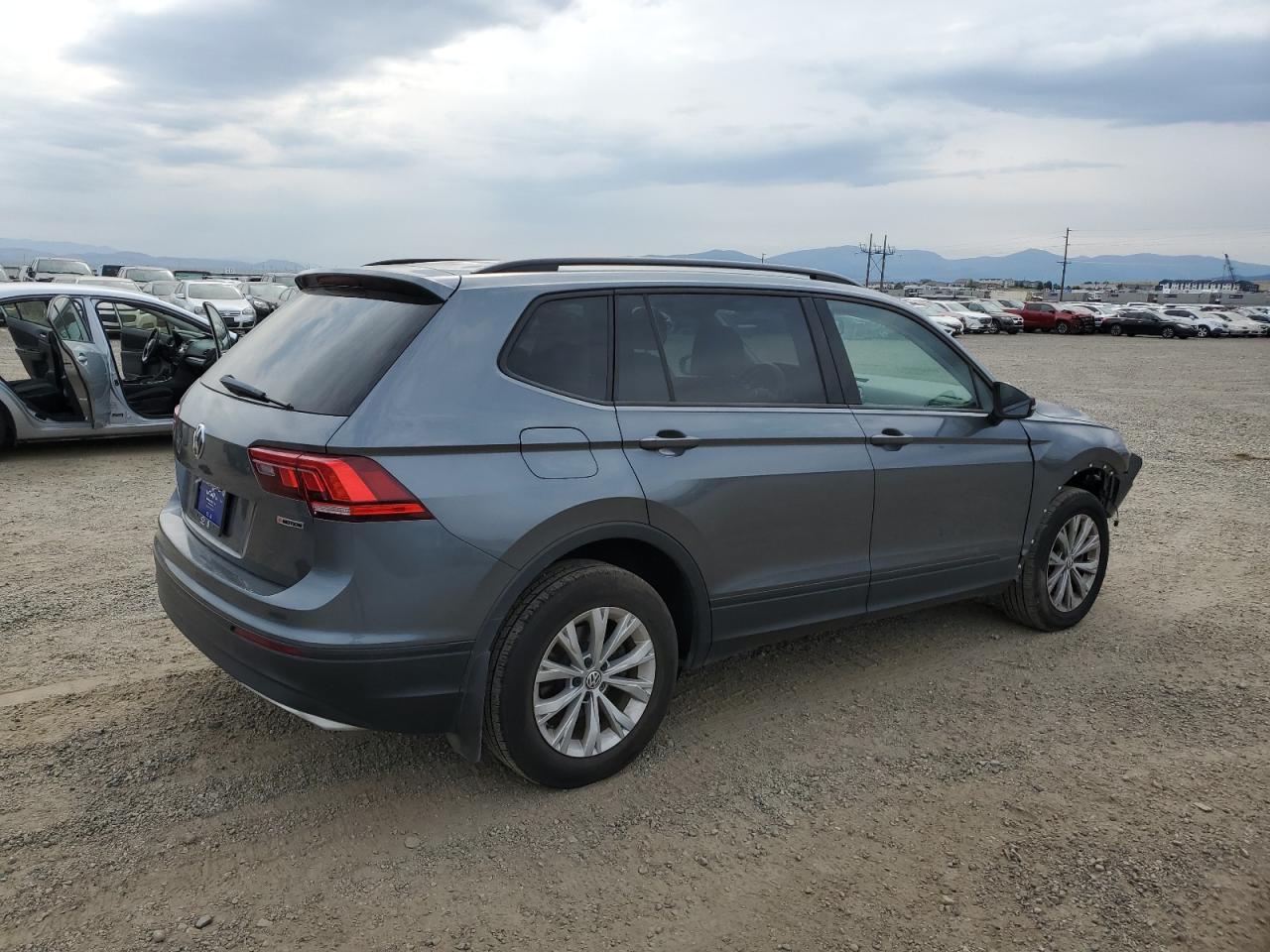 2019 Volkswagen Tiguan S - Image 3