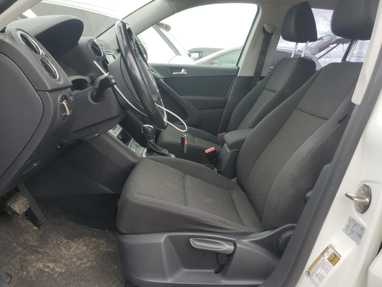 2017 Volkswagen Tiguan S - Фото 7