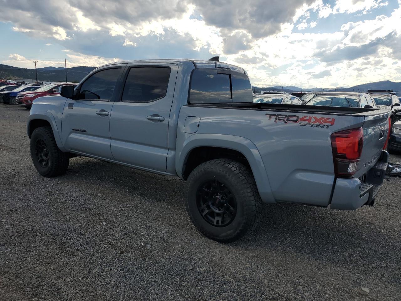 2018 Toyota Tacoma Double Cab - Фото 2