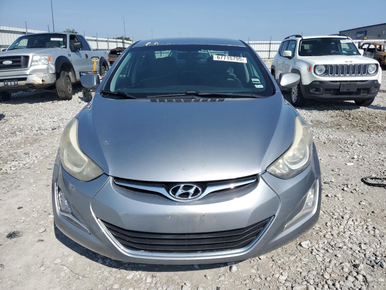 2016 Hyundai Elantra Se - Фото 5