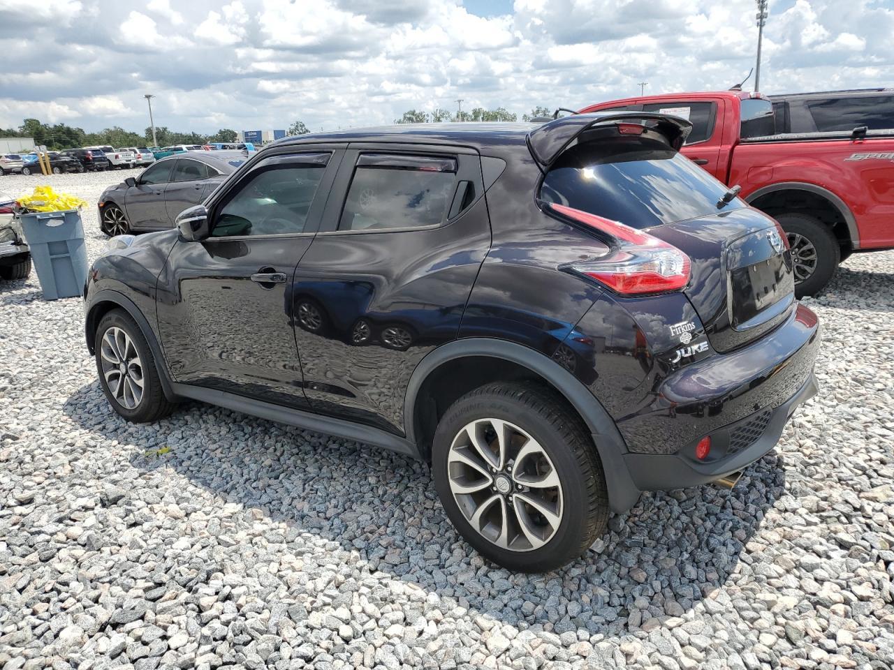 2017 Nissan Juke S - Image 2