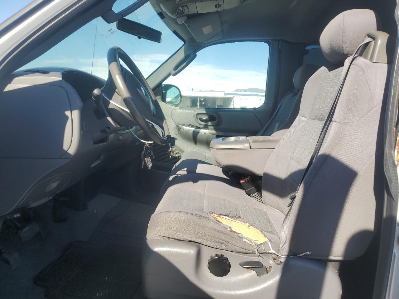 2003 Ford F150 - Image 7