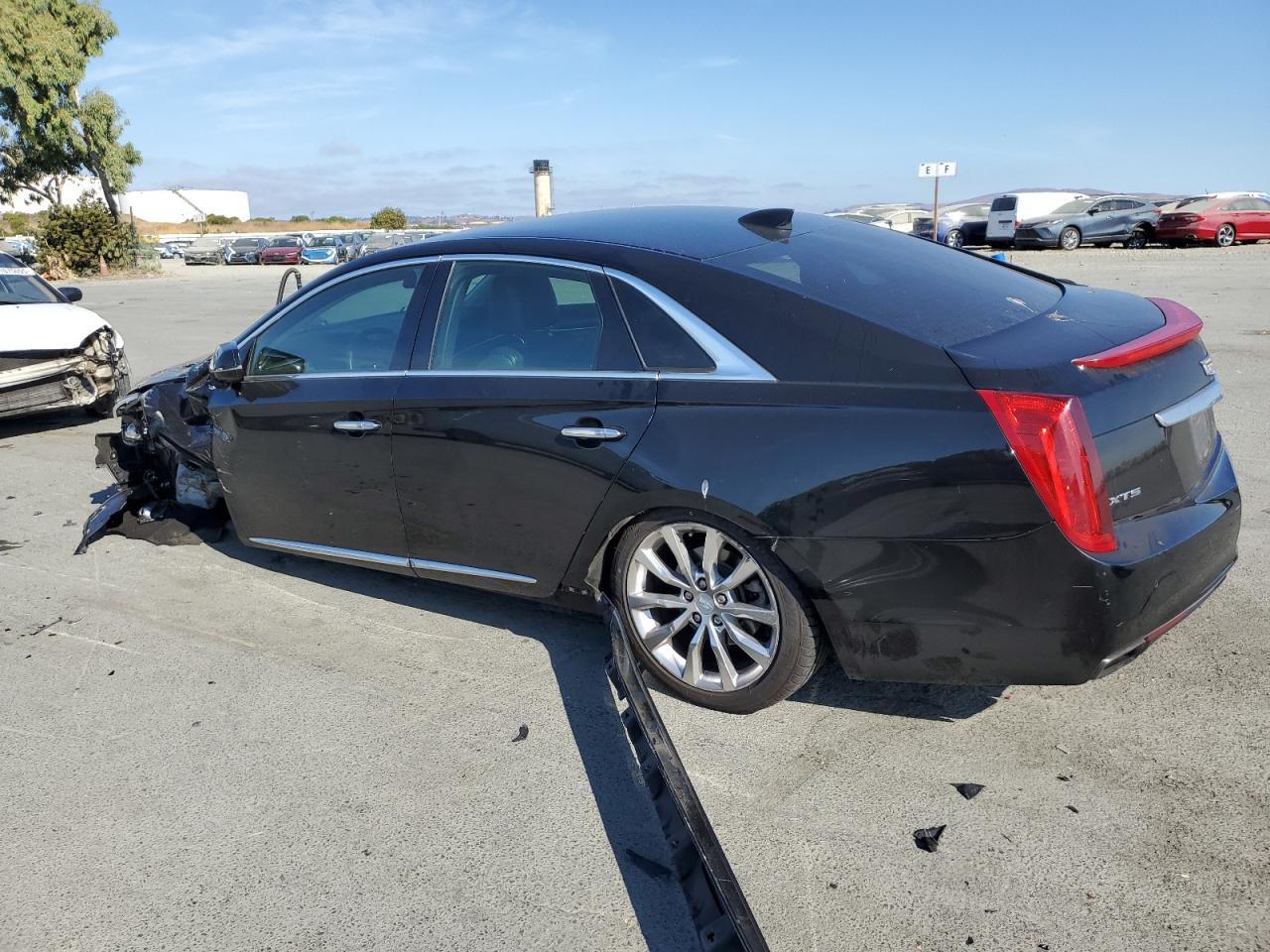 2016 Cadillac Xts Luxury Collection - Image 2