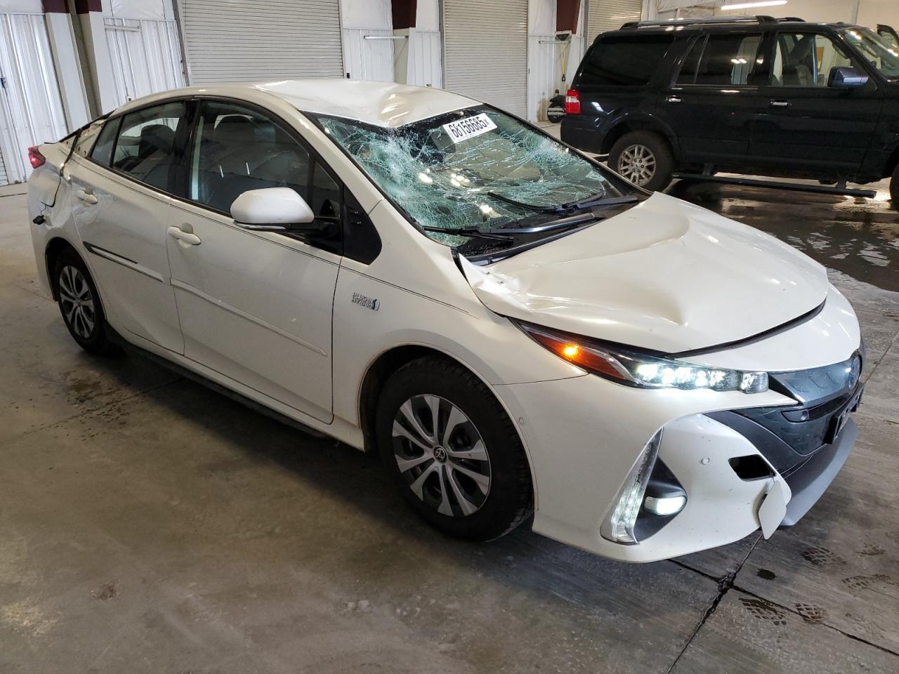 2020 Toyota Prius Prime Le - Фото 4
