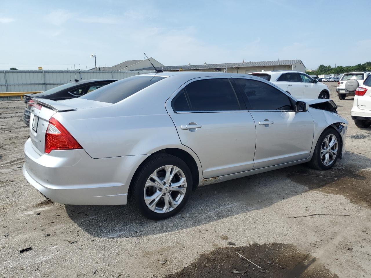 2012 Ford Fusion Se - Фото 3