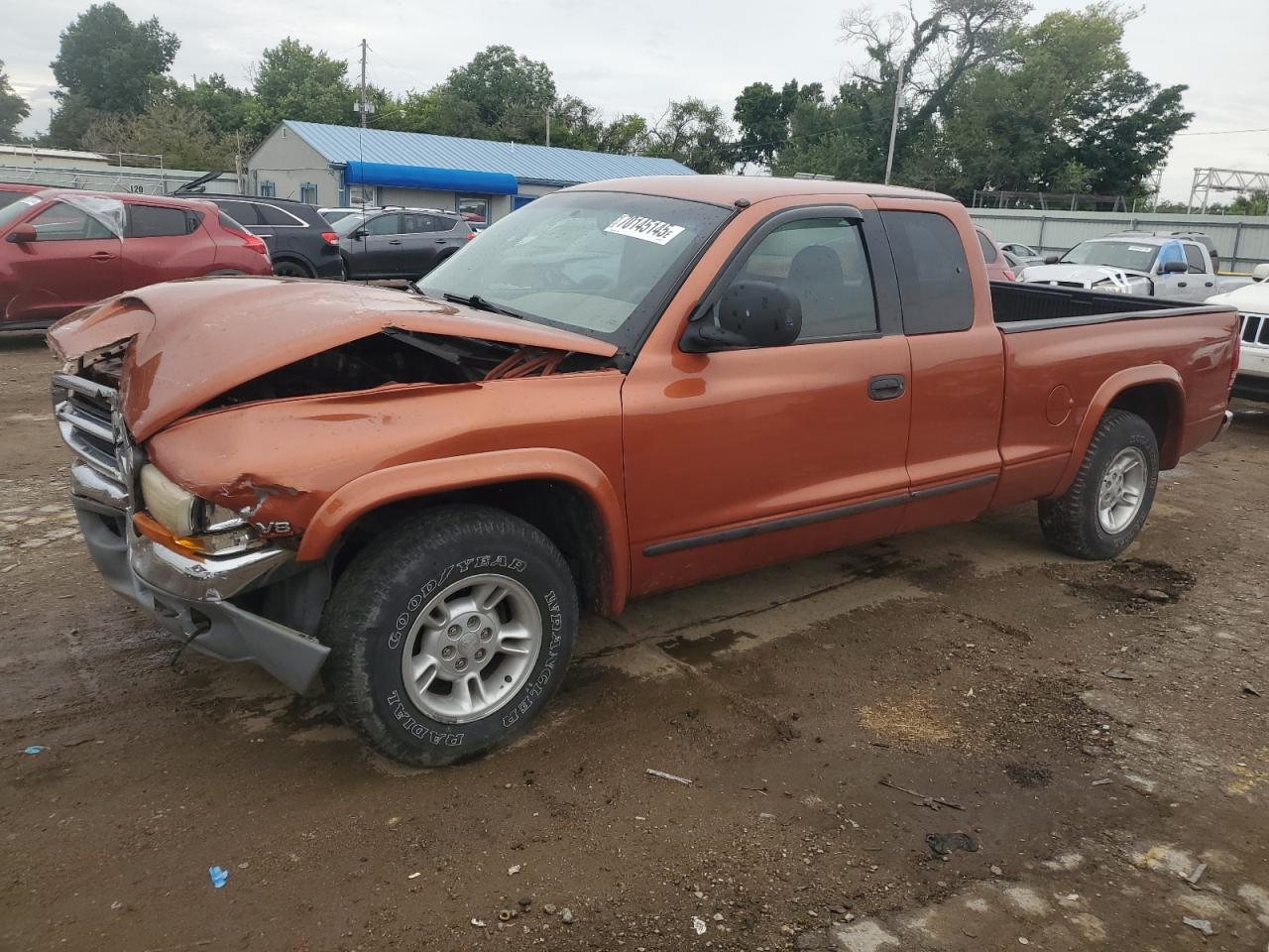 2000 Dodge Dakota - Image 2