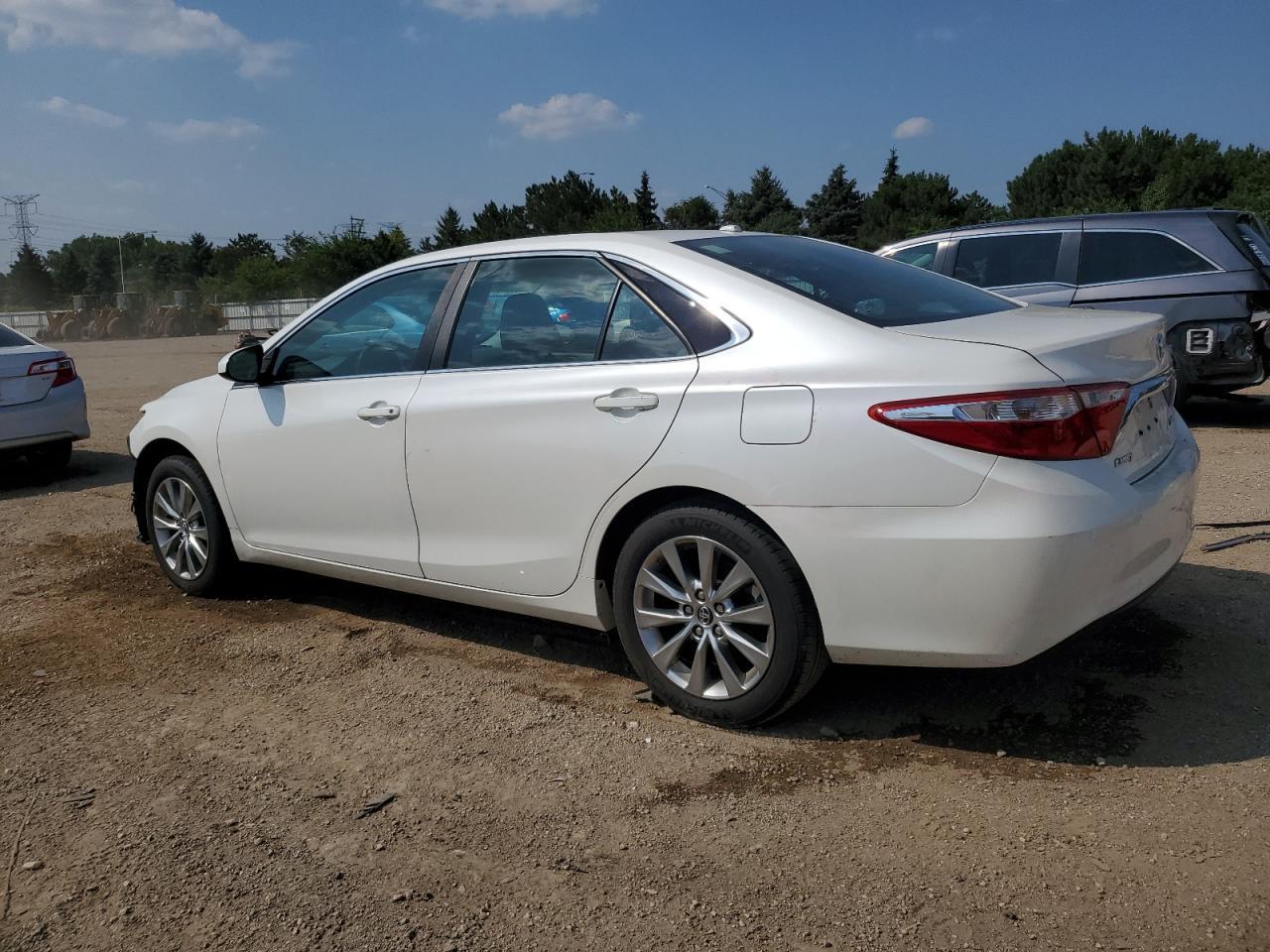 2015 Toyota Camry Xle - Фото 2