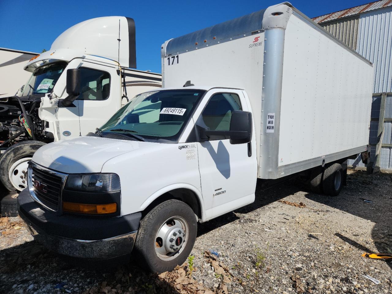 2019 GMC Savana Cutaway G4500 - Фото 3