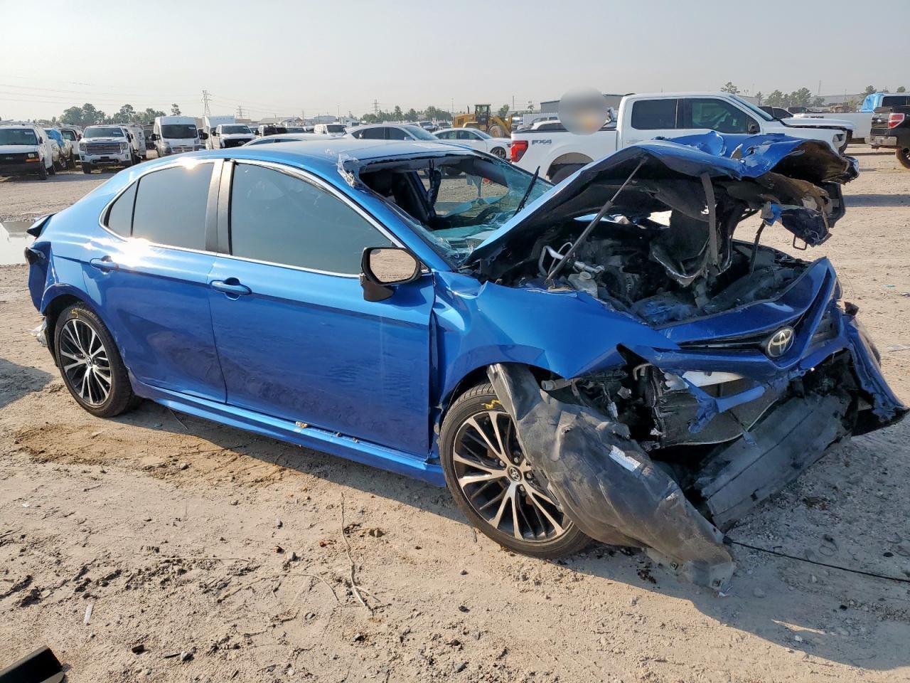 2019 Toyota Camry L - Image 4