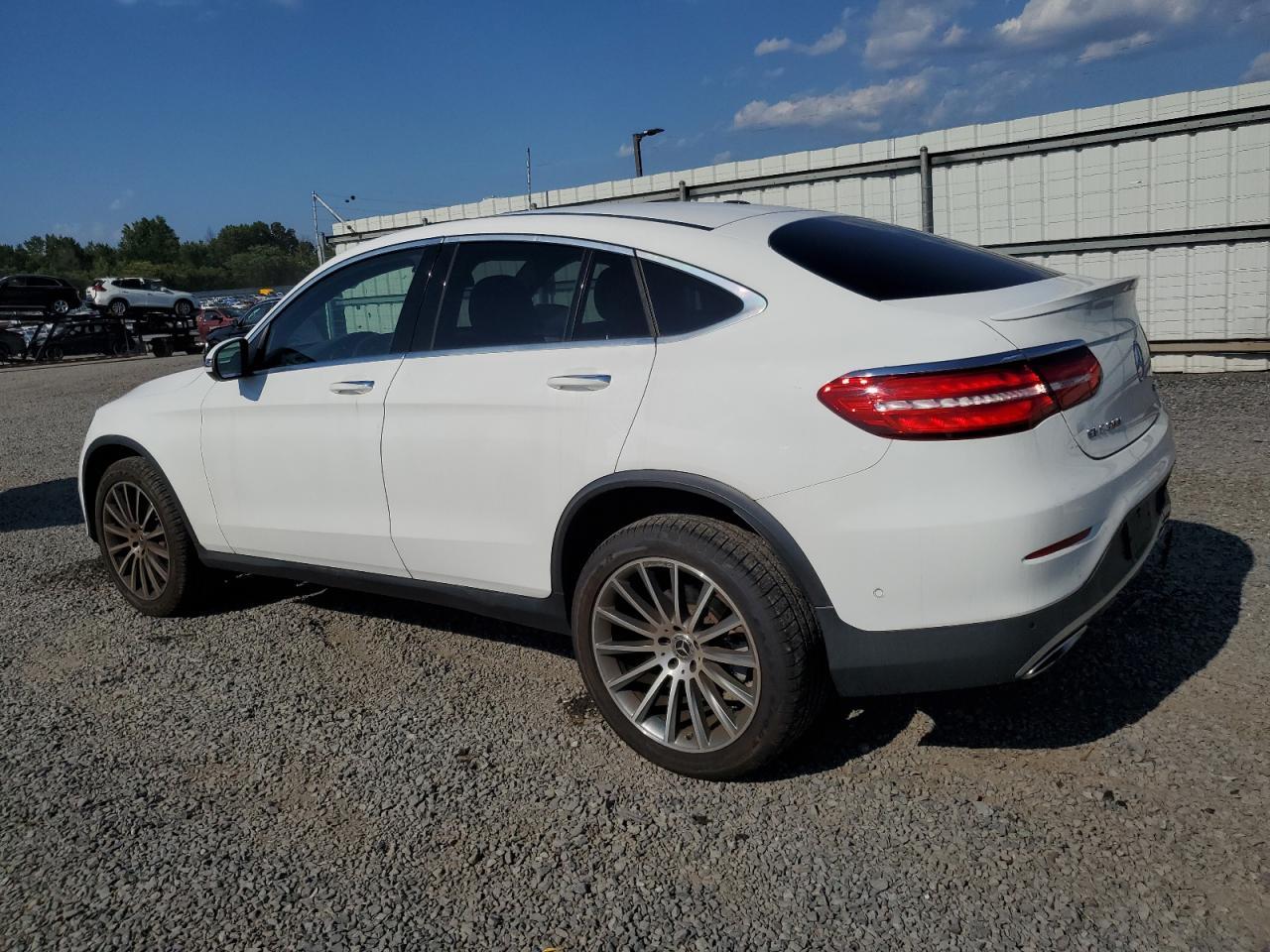 2019 Mercedes-Benz Glc Coupe 300 4Matic - Image 2