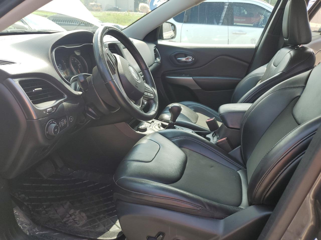 2019 Jeep Cherokee Latitude Plus - Фото 7