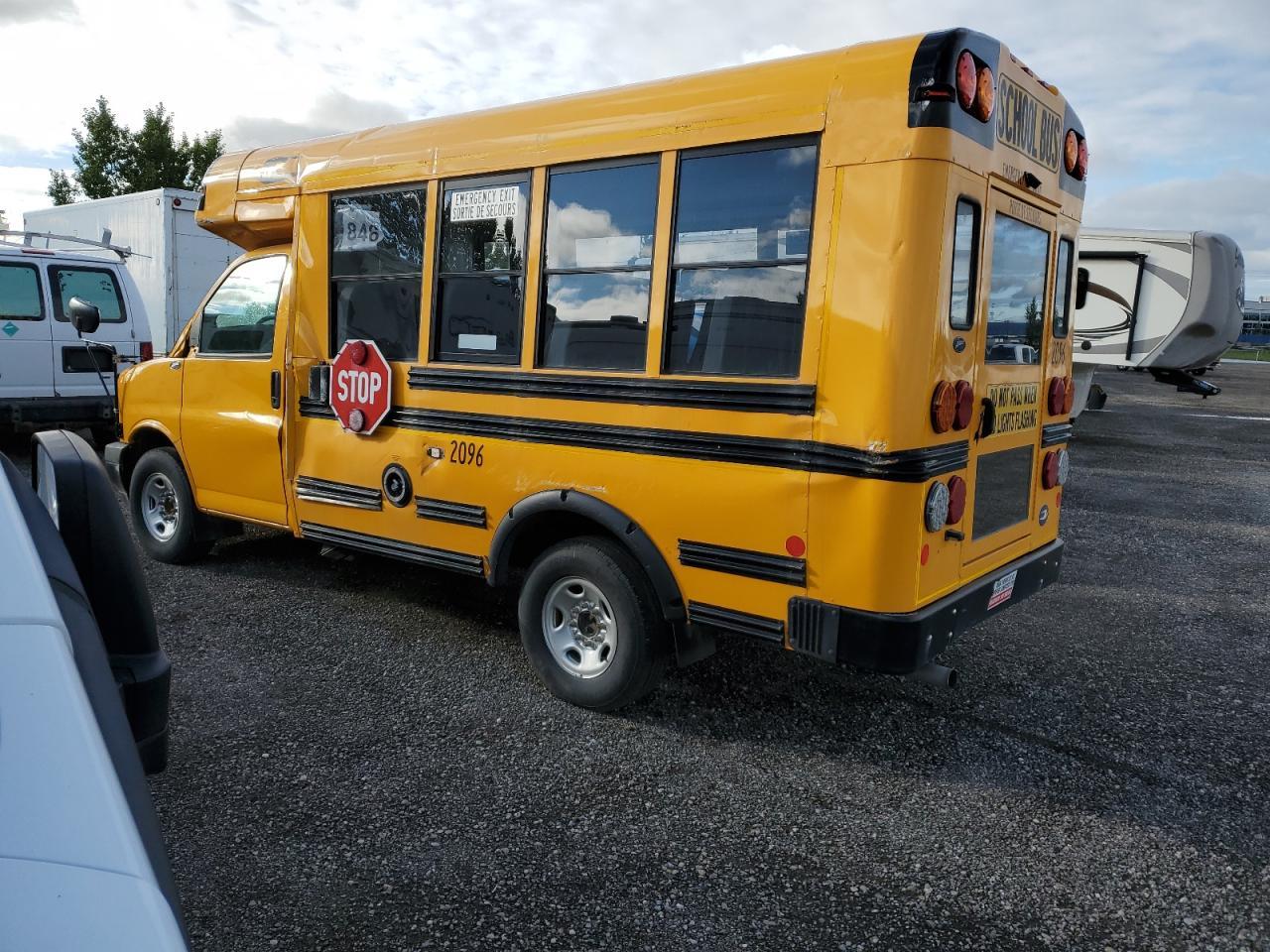 2022 Chevrolet Express G3500 - Image 2