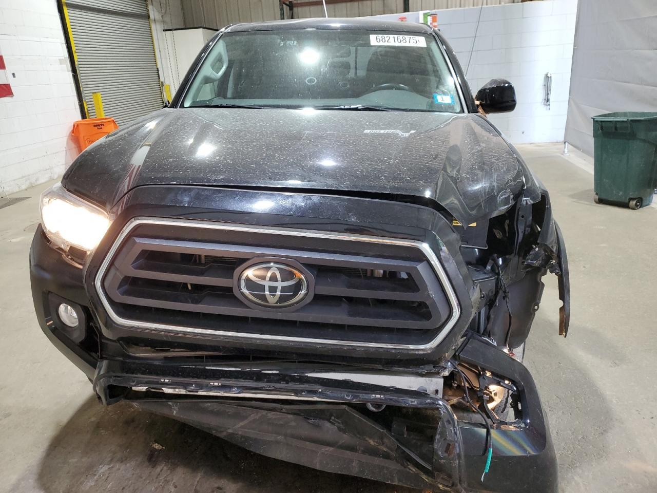 2021 Toyota Tacoma Double Cab - Image 5