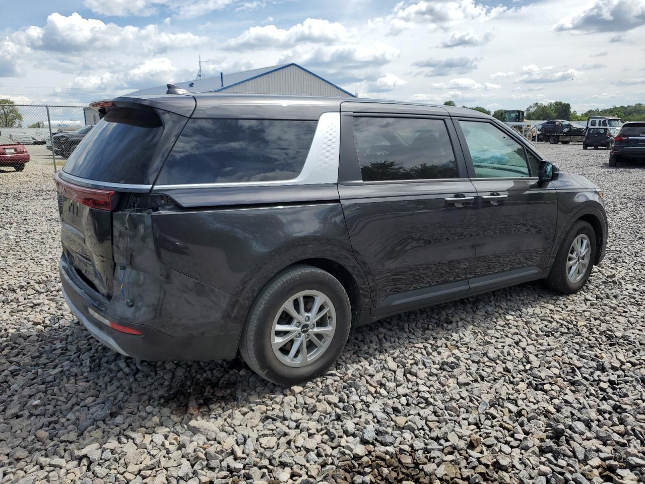2024 Kia Carnival Lx - Image 3