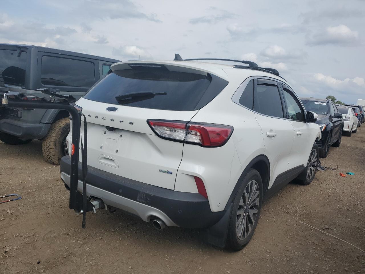 2020 Ford Escape Titanium - Фото 3