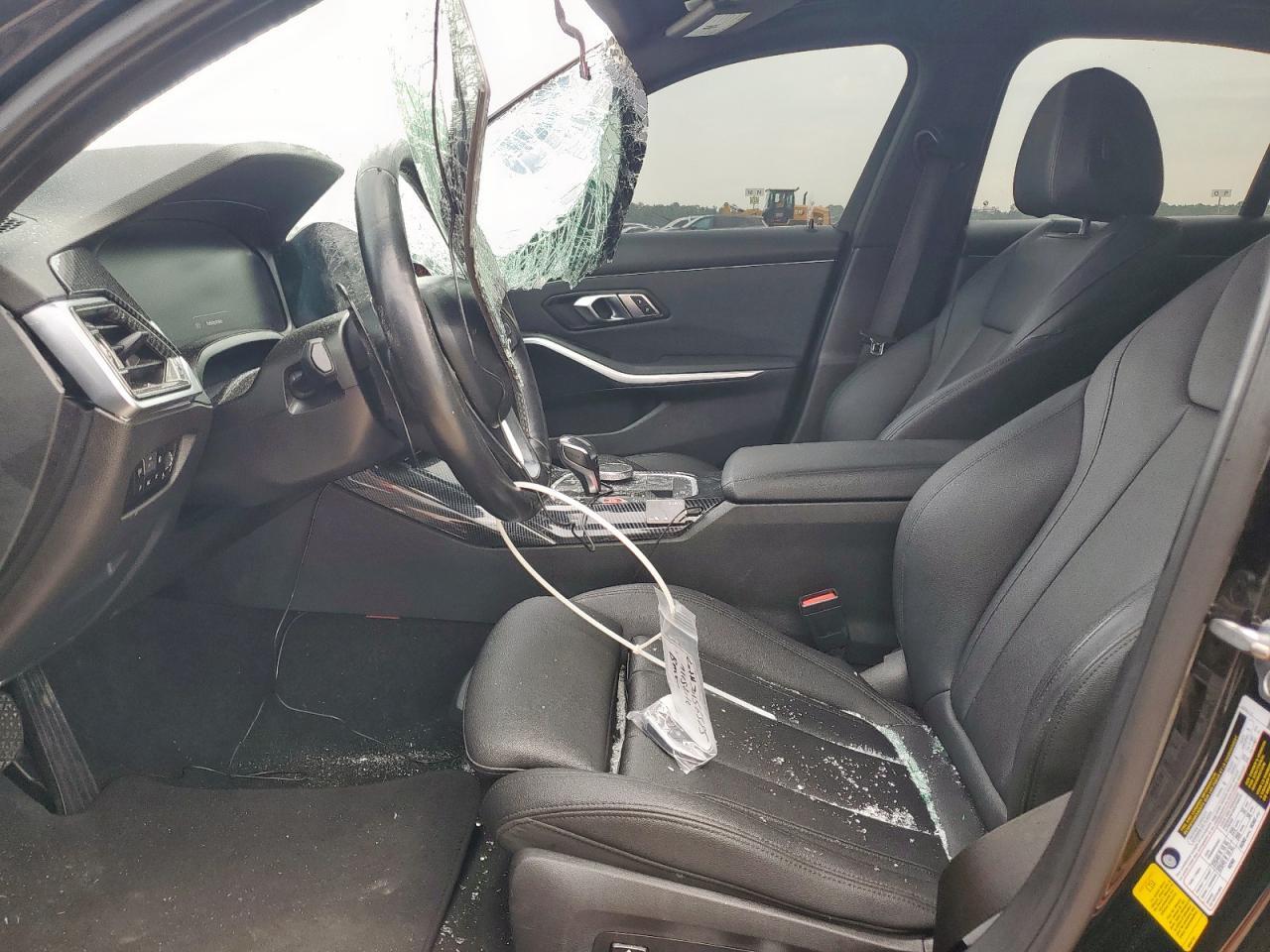 2020 BMW 330I - Фото 7