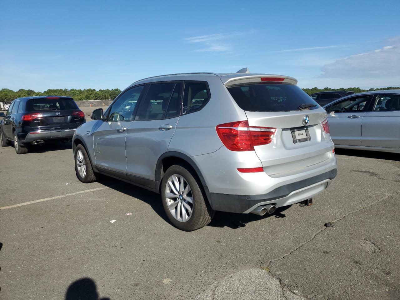2016 BMW X3 xDrive28I - Фото 2