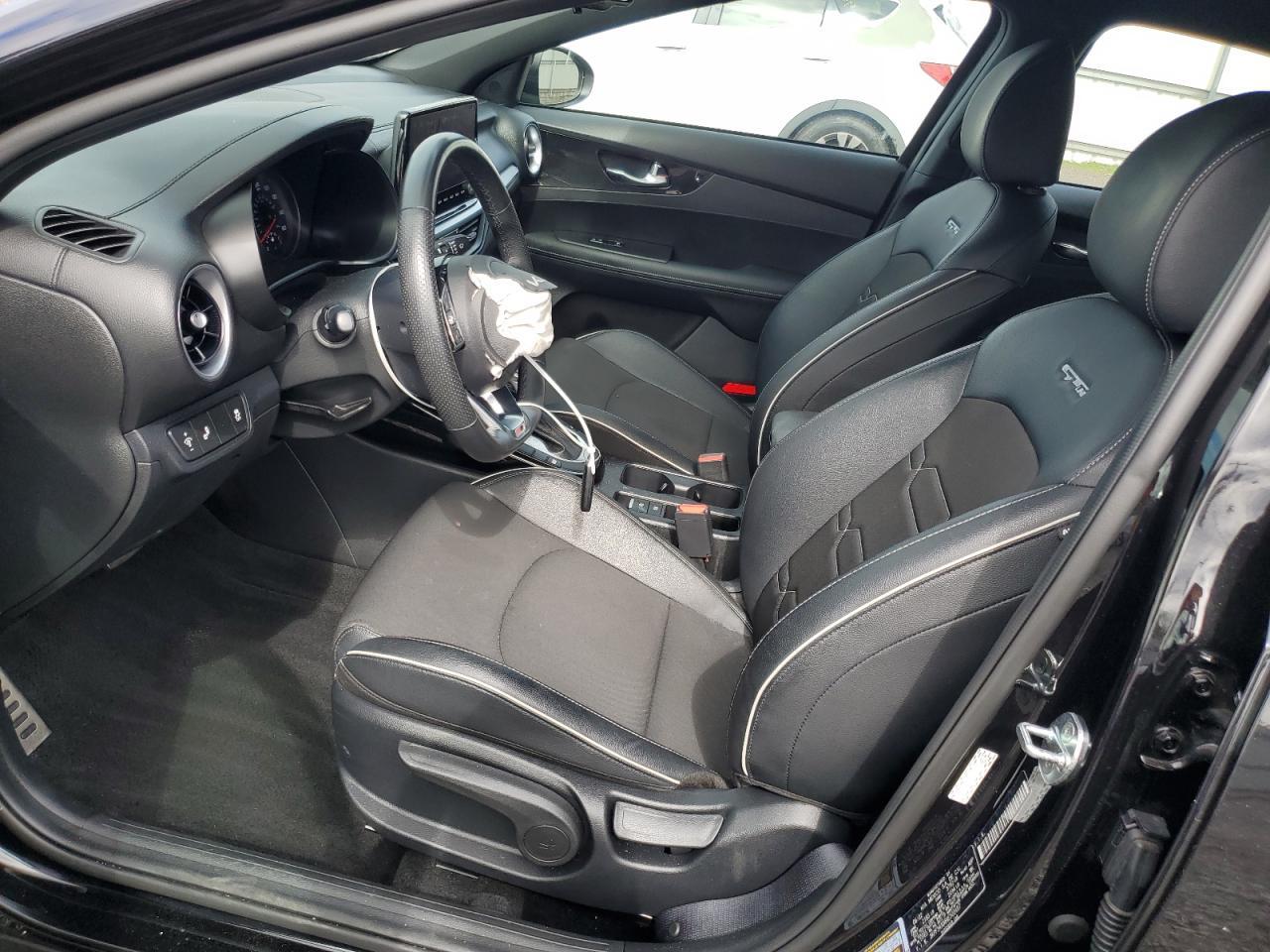 2022 Kia Forte Gt Line - Фото 7