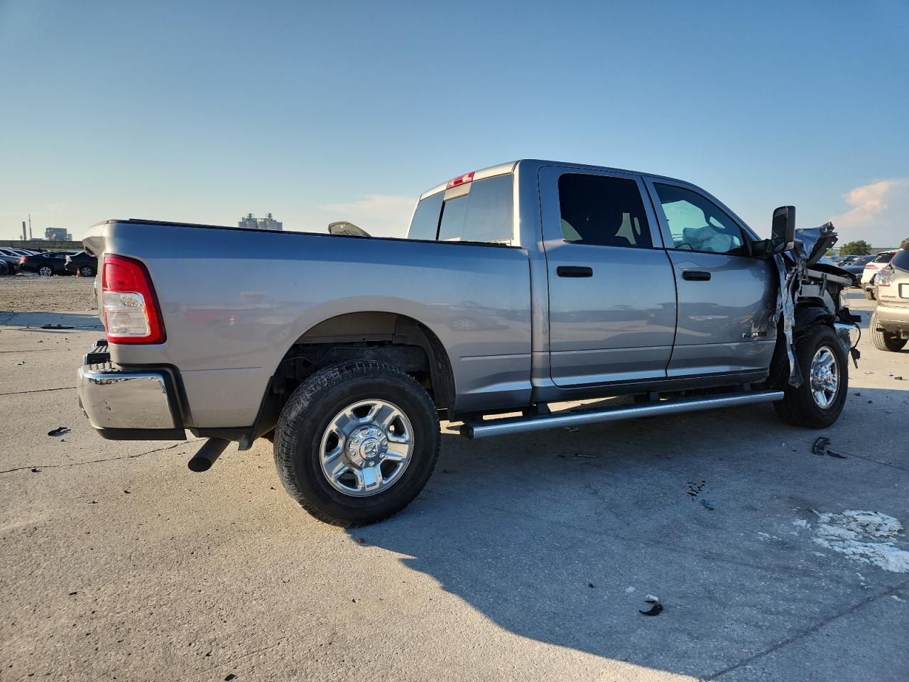 2022 Ram 2500 Tradesman - Image 3