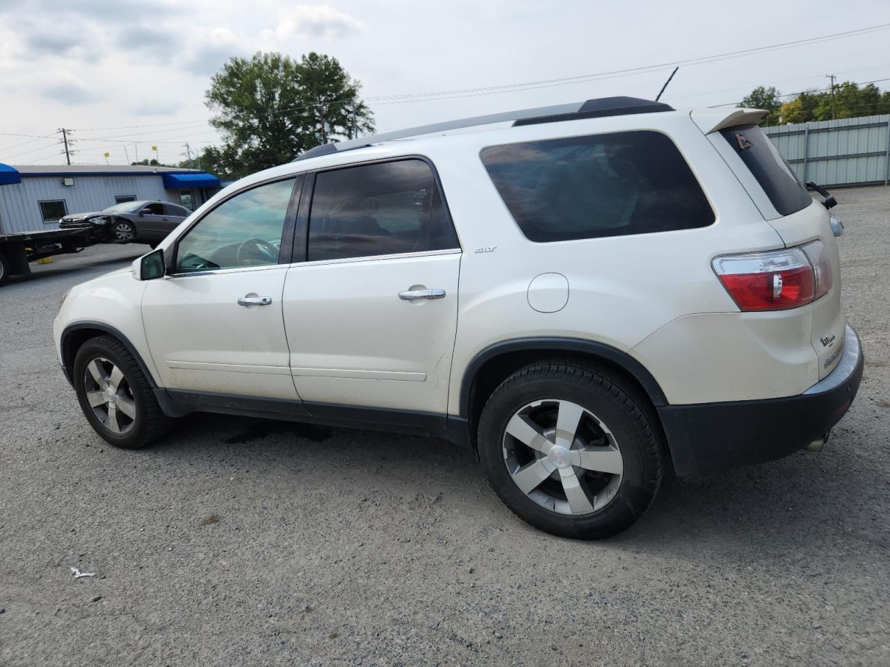 2012 GMC Acadia Slt-2 - Image 2
