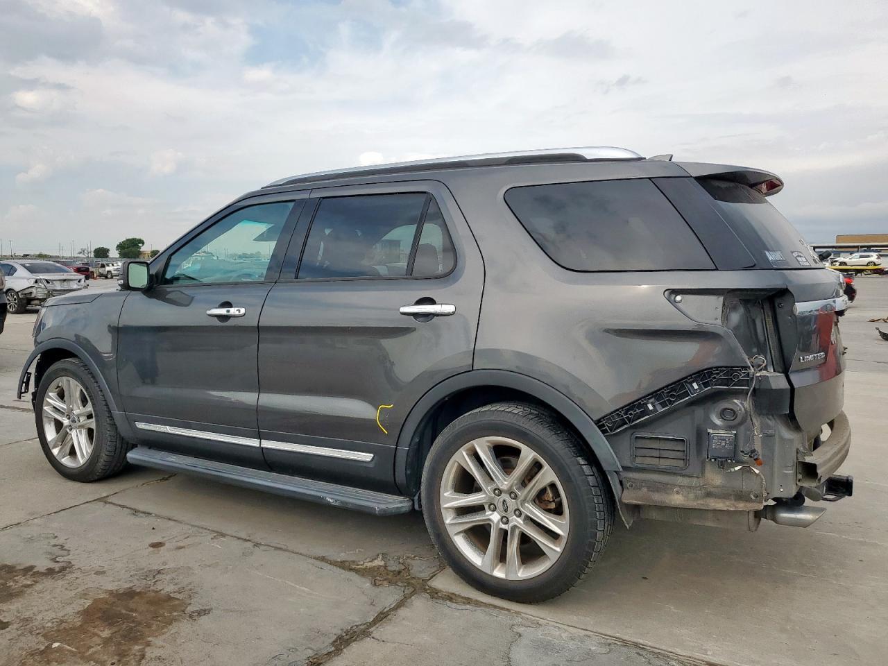 2017 Ford Explorer Limited - Фото 2