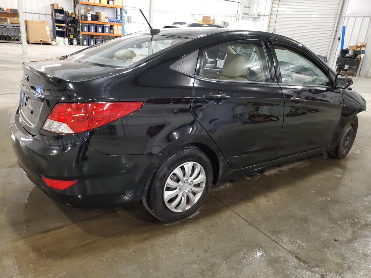 2012 Hyundai Accent Gls - Фото 3