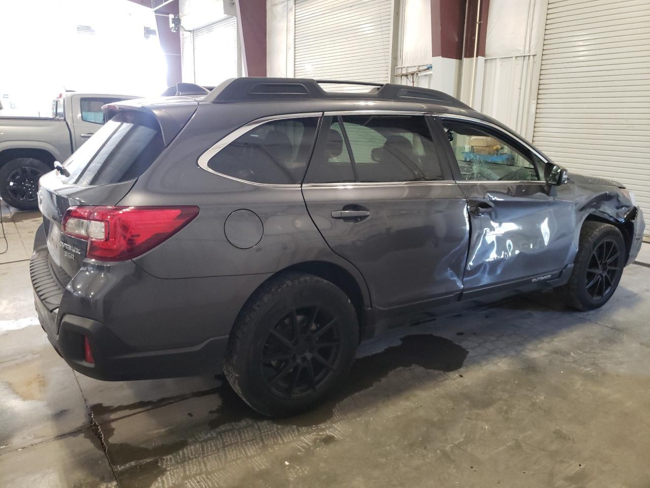2019 Subaru Outback 3.6R Limited - Image 3