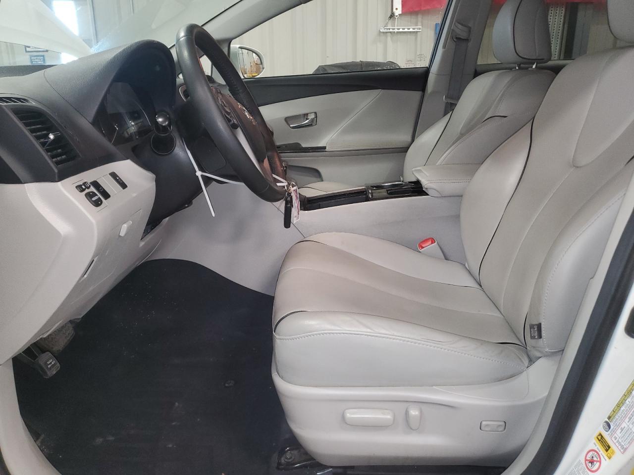 2015 Toyota Venza Le - Фото 7