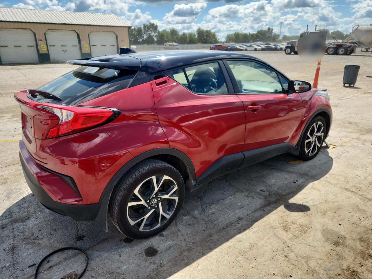 2020 Toyota C-Hr Xle - Image 3