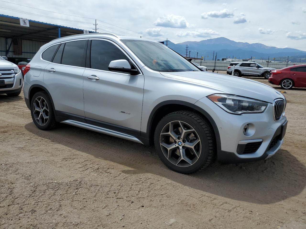 2017 BMW X1 xDrive28I - Фото 4