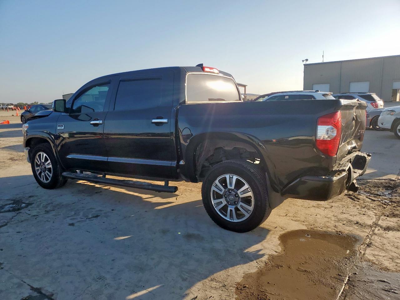 2020 Toyota Tundra Crewmax 1794 - Фото 2