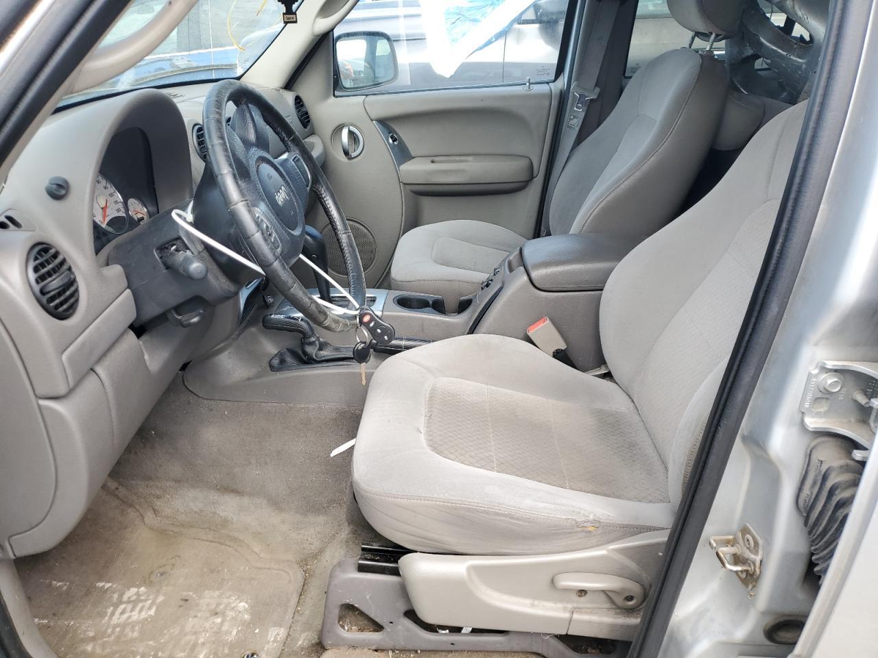 2004 Jeep Liberty Limited - Фото 7