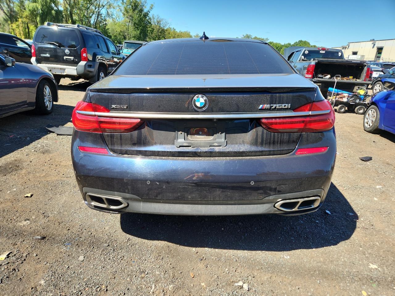 2017 BMW M760 Xi - Image 6