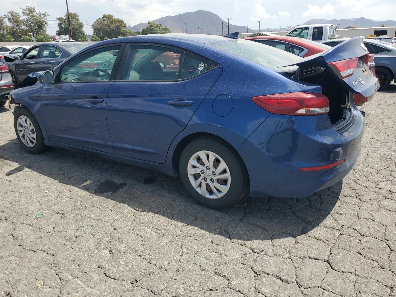 2018 Hyundai Elantra Se - Фото 2
